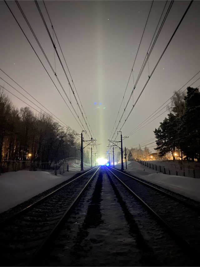А у нас световые столбы.