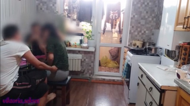 Как моя бывшая жена вернулась в деревню, а я ее сделал порнозвездой