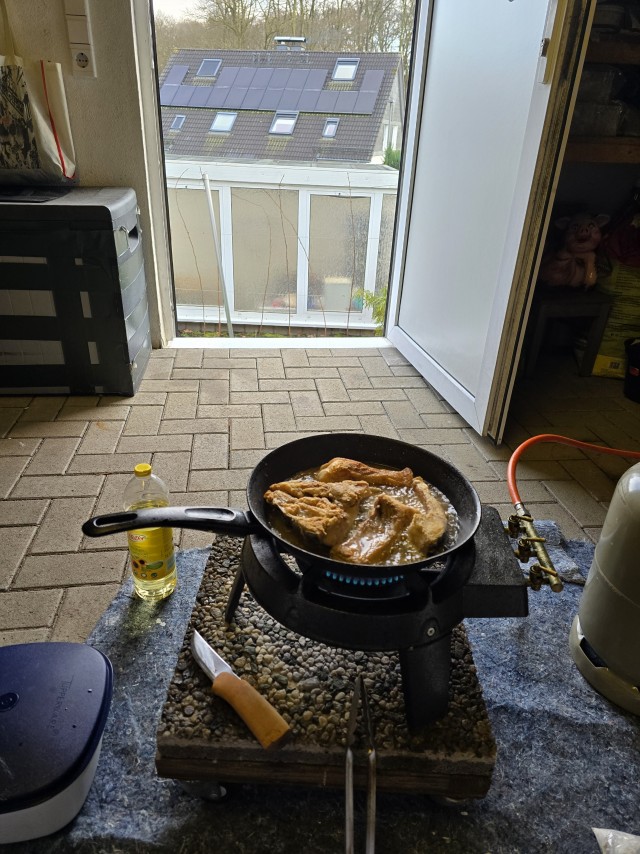 Рябчиков жуй...