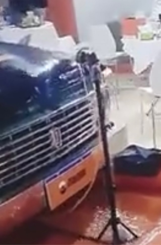 Пока мы тут следим за политикой, беда случилась