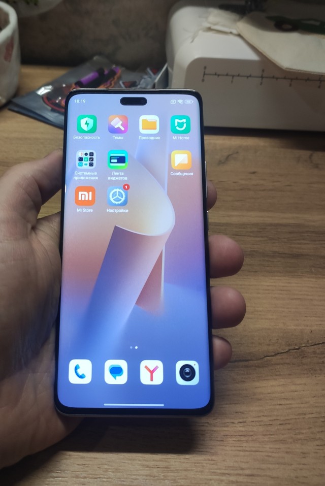Запродам iphone se, mi 9t pro, 13 lite