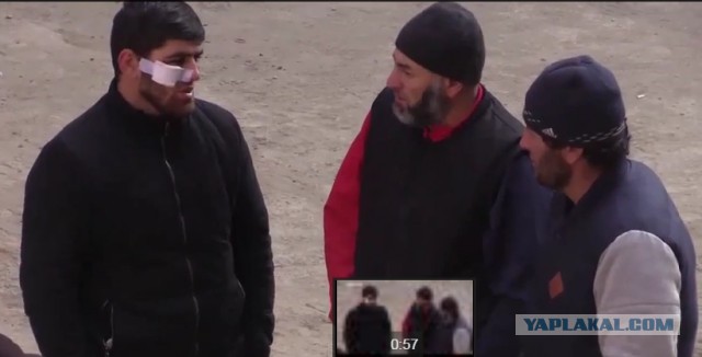 Полицейский и 15 чел жестоко избили гастарбайтеров