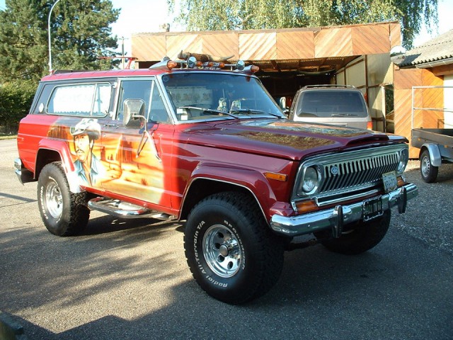 Первый из Cherokee. Jeep Cherokee SJ Chief 74-78г.