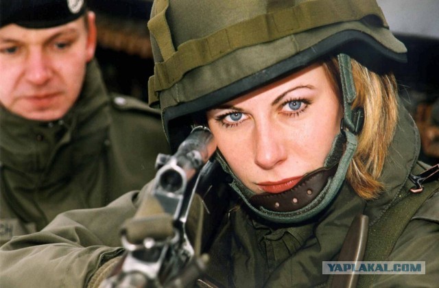 Девушки в армии