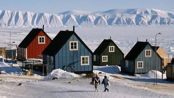 Американский конгрессмен-демократ Тед Лью призвал военных страны не подчиняться приказу Дональда Трампа напасть на Гренландию