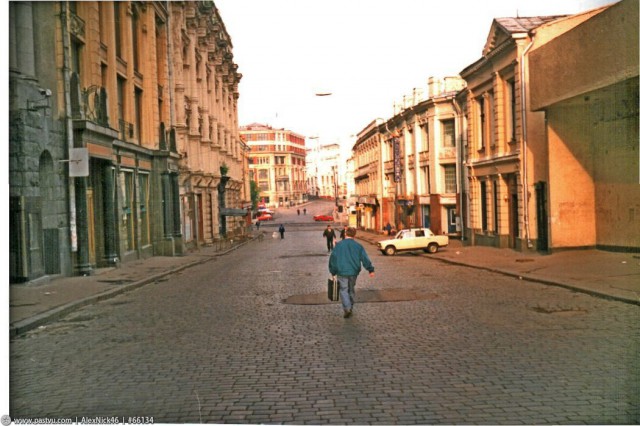 Прогулка по Москве 1995 года