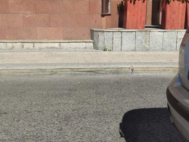 ​Москва закупит бордюров на 3 млрд рублей: в 2019-м на них потратили уже 2,3 миллиарда