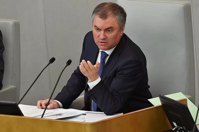 Володин призвал проверить покинувших Россию во время мятежа