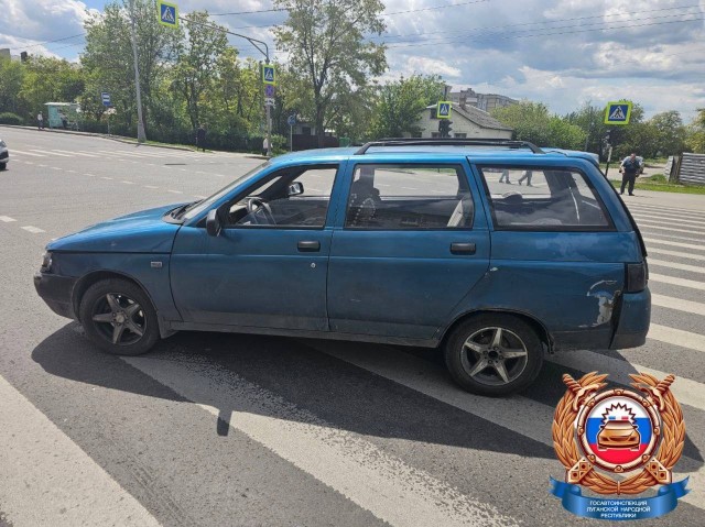 Уложил на бок.