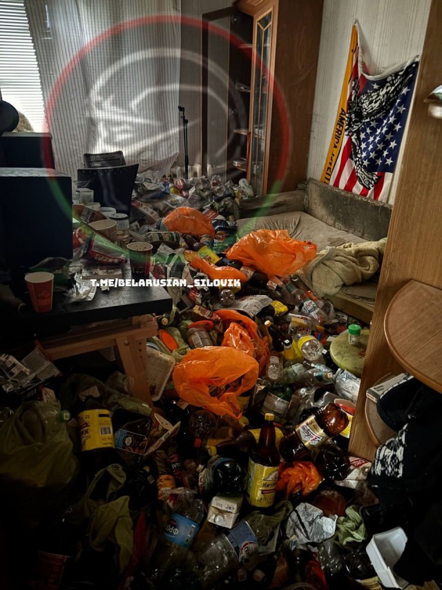 Белорусские силовики посетили квартиру очередного оппозиционера