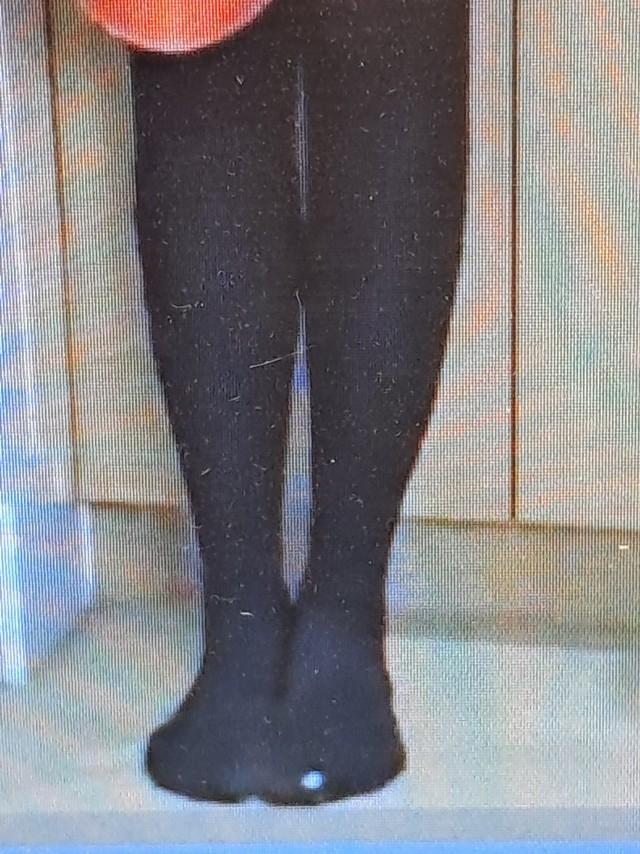 Хотдогерша не понимает, какого лешего она тут делает?