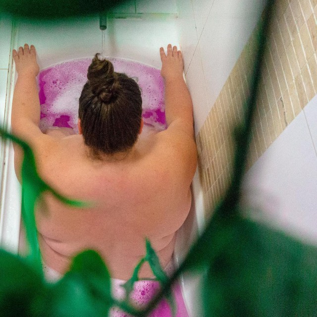 «Я должна быть изнасилована и убита»: жирная активистка рассказала об угрозах в Instagram