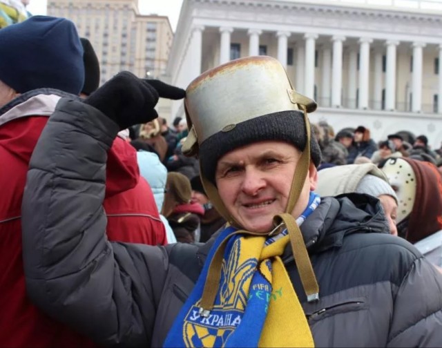 Власти отказались помочь нуждающемуся в лечении знаменитому одесскому пианисту