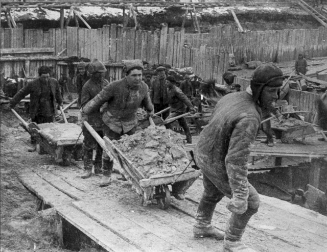 Уехавшие из России во время мобилизации «колобки» должны вернуться и начать осваивать пустующие сельскохозяйственные земли