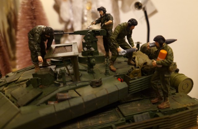 Рукожопства пост.  Т-90 МС " Скоро снова в бой 79 лет спустя " 1/35
