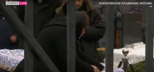 Чего-то очкуют, чего непонятно