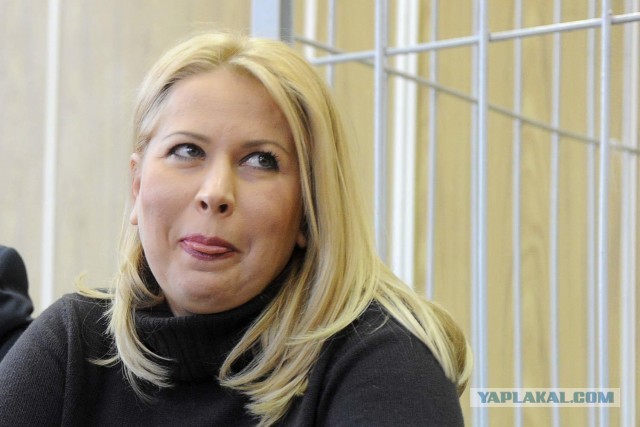 Задержана замминистра ЖКХ Белгородской области Вероника Новикова. Её подозревают в получении взятки в крупном размере.