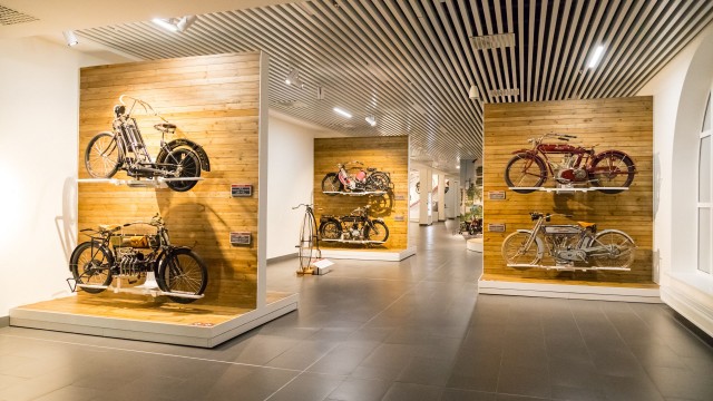 Крупнейший технический музей России в провинциальном городке, в котором ЯПлакал. Часть 1