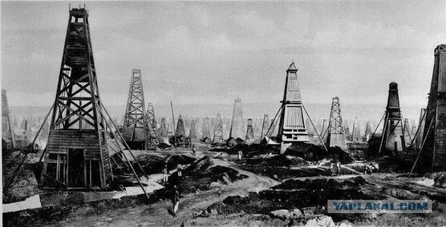 Уникальный индонезийский опыт нефтедобычи вручную...