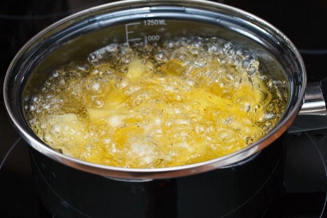 Легендарный немецкий фастфуд "Карривурст с картофелем фри"