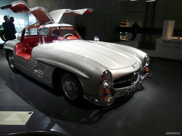 Фотоотчет. Германия. Музей Mercedes-Benz