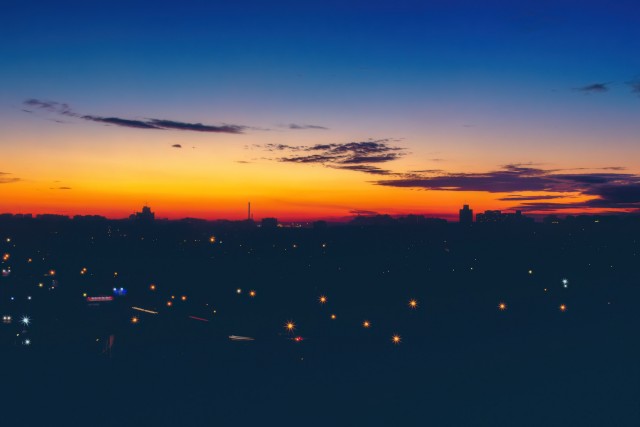 Солнце, небо и лунища