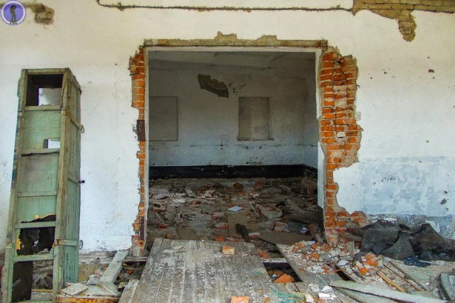 Заброшенный ракетный арсенал бывшего военного аэродрома "Кулон" в Переяславке