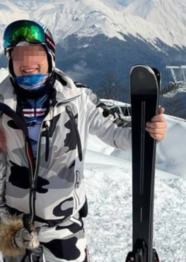 В Шереметьево пассажир испугался личного досмотра и проглотил целый зиплок с наркотиками