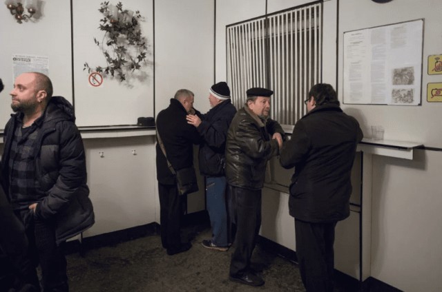 Рюмочные и наливайки изнутри, а также местный контингент