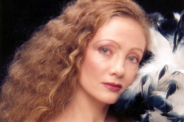 Кто из звезд эстрады выступал под фонограмму и почему они на это шли: 7 самых знаменитых «фанерщиков