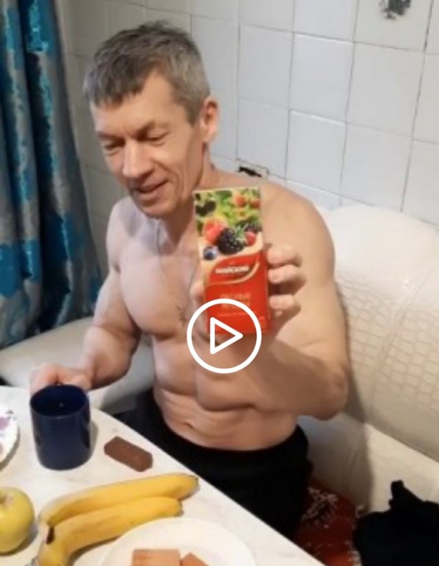 Девушка ищет "мужа на час" для сборки шкафа