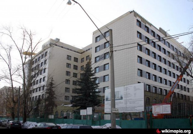 Неоправданно роскошные дворцы Пенсионного фонда в разных городах
