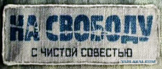 У кого какие плакаты висели на стенах раньше?