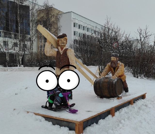 На смену Алёнке пришёл фонарщик из Архангельска