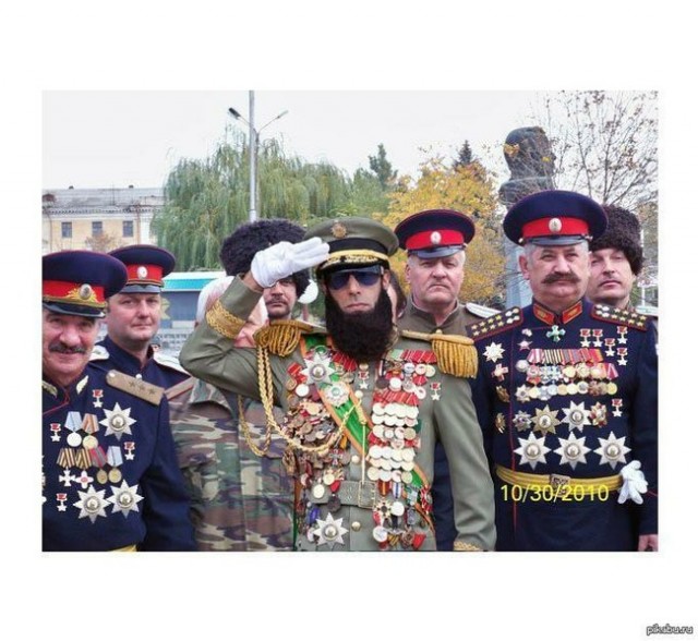 Путин наградил медалью 23-летнего сына владельца «Русской медиагруппы» «за большой вклад в развитие отечественной культуры».