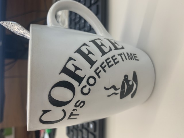 А из какой кружки вы пьёте на работе?