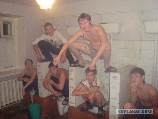 Для чего в СССР чугунный бачок унитаза задирали высоко вверх? Нерационально и неудобно, но инженеры тех лет думали по другому
