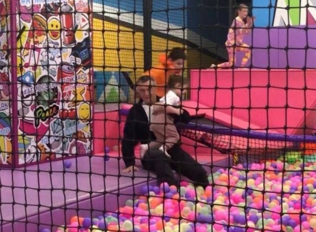 В батутном центре в ТЦ «Каширская плаза» неизвестный пытался похитить девочку