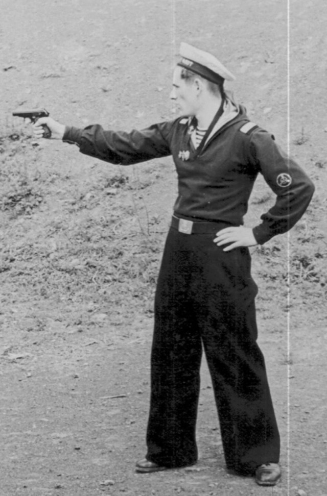 Фотографии из прошлого нашей страны - 27