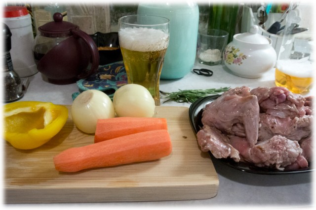 Кролик с черносливом