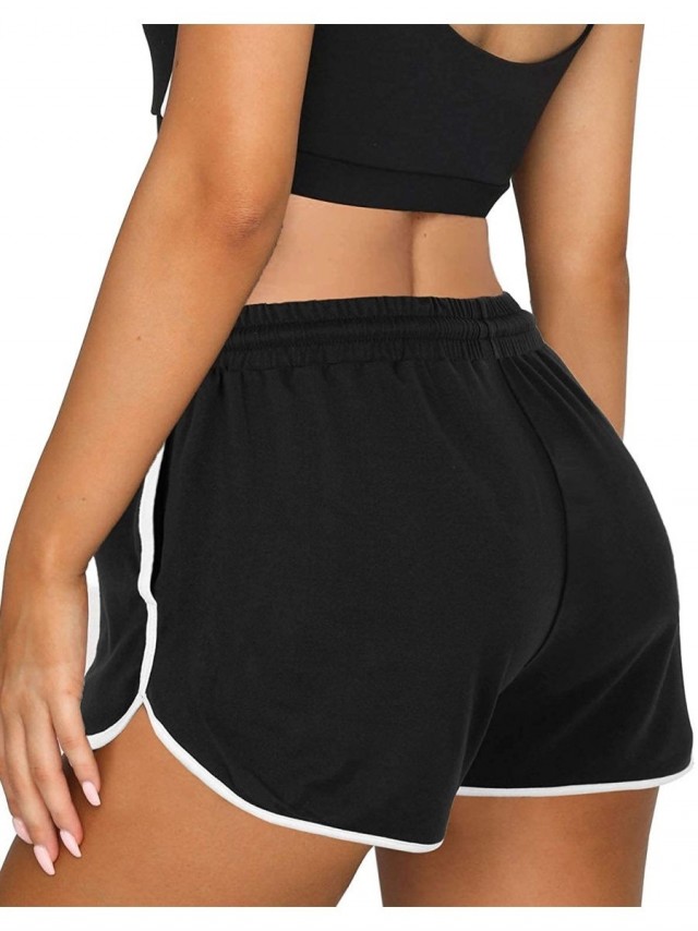 Да выдайте уже девушкам нормальные удобные трусы!