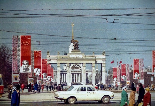 Москва и москвичи. Двадцатый век. 25.08.24