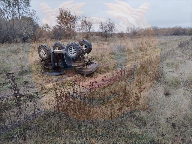 Сверхразум из брянской области посадил за руль квадроцикла двух своих малолетних сыновей. В итоге жив остался один