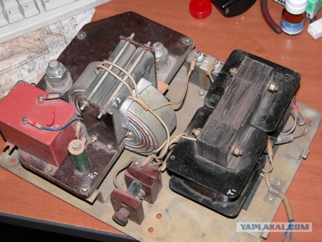 Загадочная плата прибора из СССР.