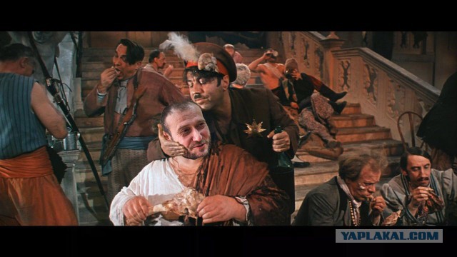 Активистов Майдана начали развешивать на деревьях