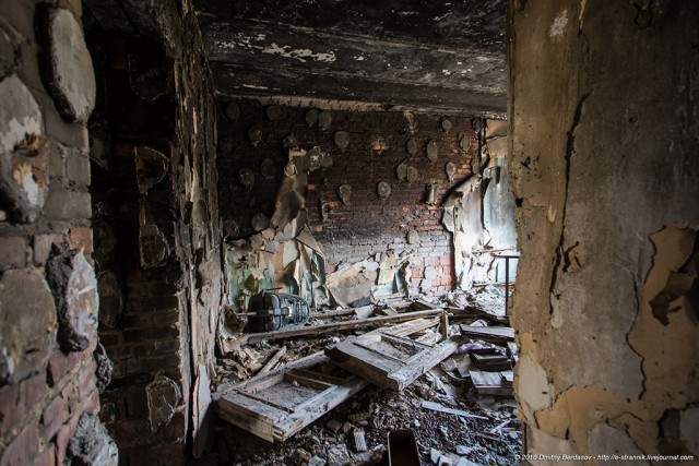 Уличный бой в городе