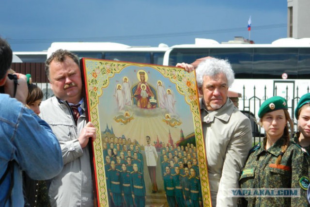 В Сургуте незаконно установили памятник Сталину
