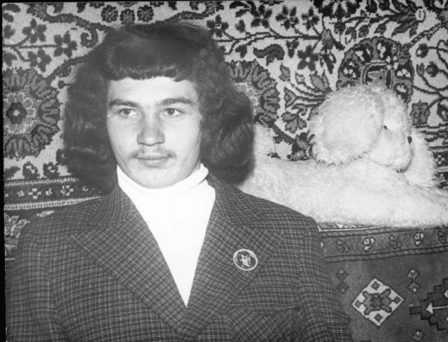 В 70-е эти мужские прически считались писком моды