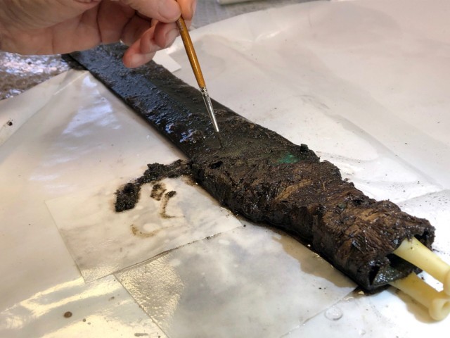 При прокладке газопровода в Дании нашли меч возрастом 3 тысячи лет