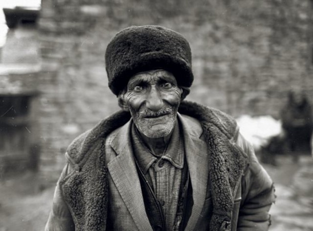 Уличные чёрно-белые фотографии. Весь мир